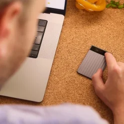 AI-röstinspelare, Plaud Note Pro