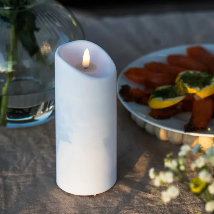 Flammande blockljus till uteplatsen