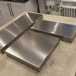 Kylbricka i rostfri plåt