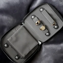Litet smyckesskrin för resan, Stackers