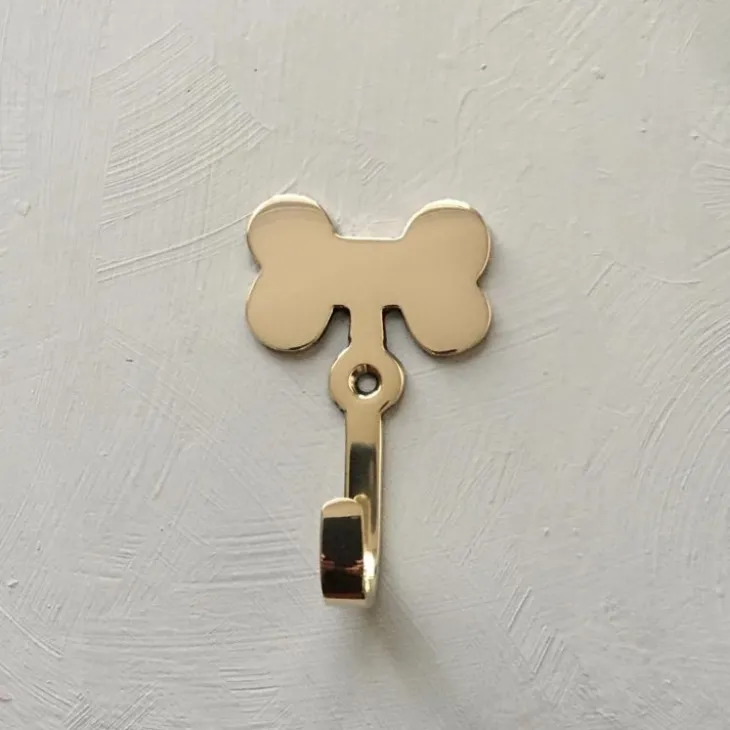 Mässingskrok, Hundben