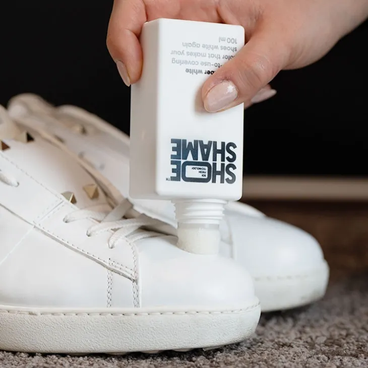 Skofärg till vita sneakers