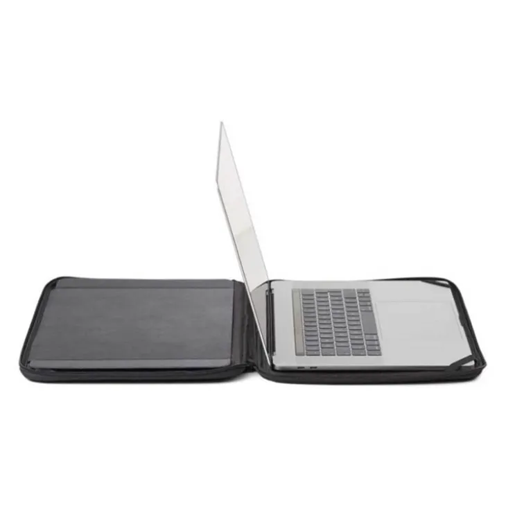 Solskydd och fodral till laptop