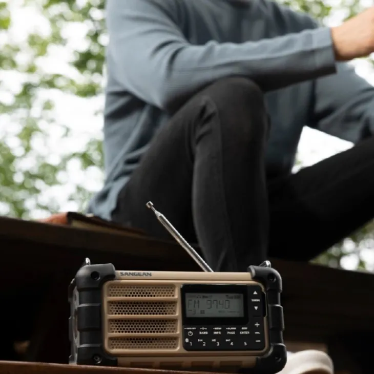 Överlevnadsradio FM/AM Pro